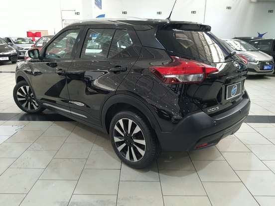 NISSAN-KICKS-2018