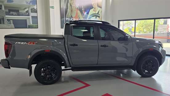 NISSAN-FRONTIER-2024