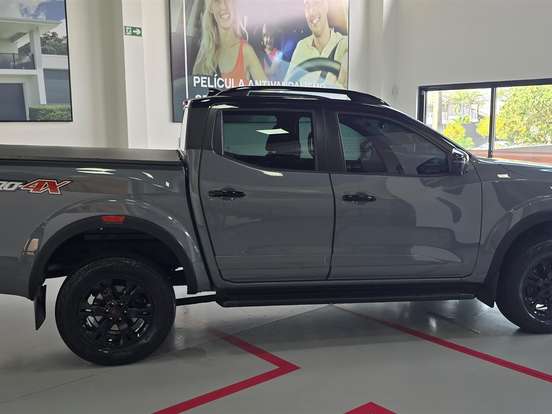 NISSAN-FRONTIER-2.3 16V TURBO DIESEL PRO4X CD 4X4 AUTOMÁTICO NISSAN-FRONTIER-2024