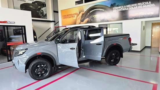 NISSAN-FRONTIER-2024