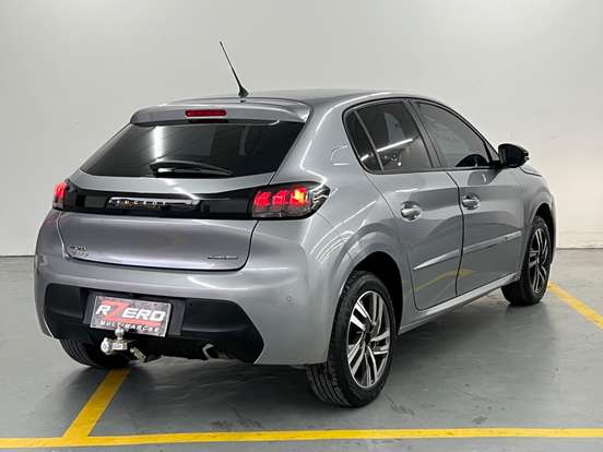 PEUGEOT-208-2023