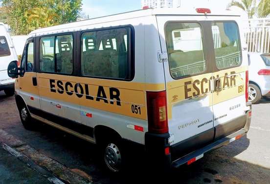 PEUGEOT-BOXER-2.8 HDI 330 PASSAGEIRO 16 LUGARES 8V DIESEL 3P MANUAL PEUGEOT-BOXER-2009