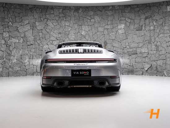 PORSCHE-911-2025