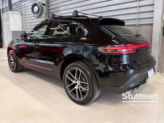 PORSCHE-MACAN-2022