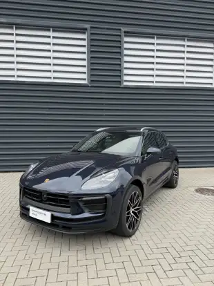 PORSCHE-MACAN-2022