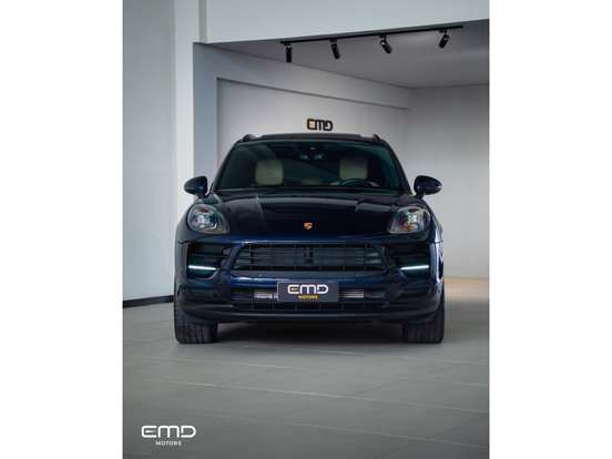 PORSCHE-MACAN-2021