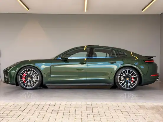 PORSCHE-PANAMERA-2025