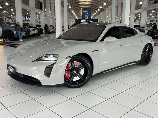 PORSCHE-TAYCAN-2022