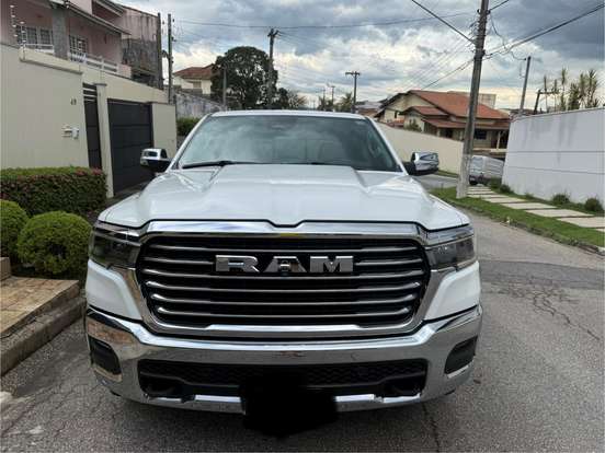 RAM-1500-3.0 HURRICANE 6 BITURBO GASOLINA LARAMIE CD 4X4 AUTOMÁTICO RAM-1500-2024
