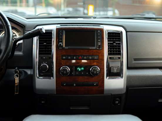 RAM-2500-6.7 LARAMIE 4X4 CD I6 TURBO DIESEL 4P AUTOMÁTICO RAM-2500-2011