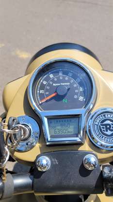 ROYAL ENFIELD-CLASSIC 350-2025