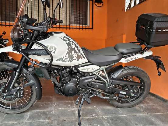 ROYAL ENFIELD-HIMALAYAN 450 KAMET WHITE ROYAL ENFIELD-HIMALAYAN 450 KAMET WHITE-2026