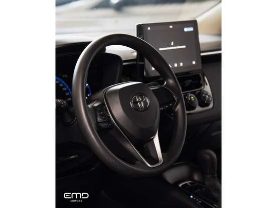 TOYOTA-COROLLA-2025