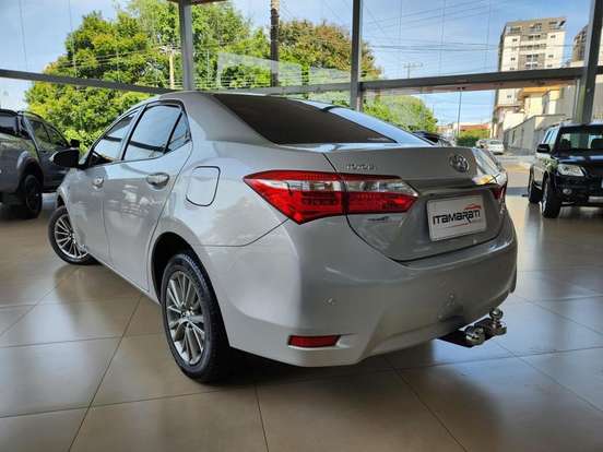 TOYOTA-COROLLA-2015