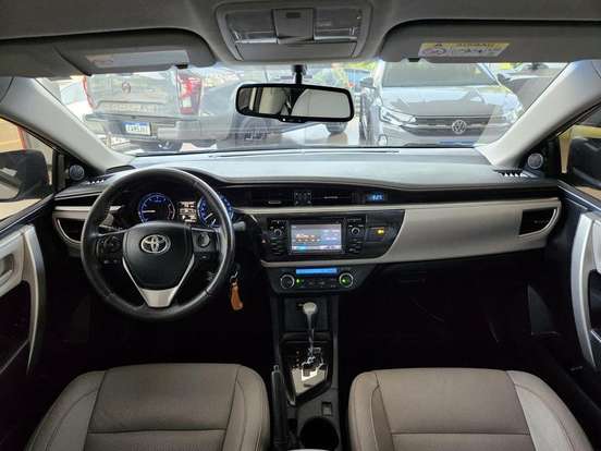 TOYOTA-COROLLA-2015