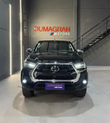 TOYOTA-HILUX-2.8 D-4D TURBO DIESEL CD SRX 4X4 AUTOMÁTICO TOYOTA-HILUX-2022