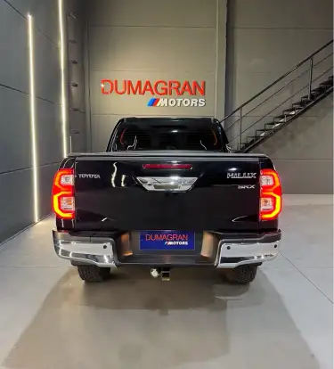 TOYOTA-HILUX-2022
