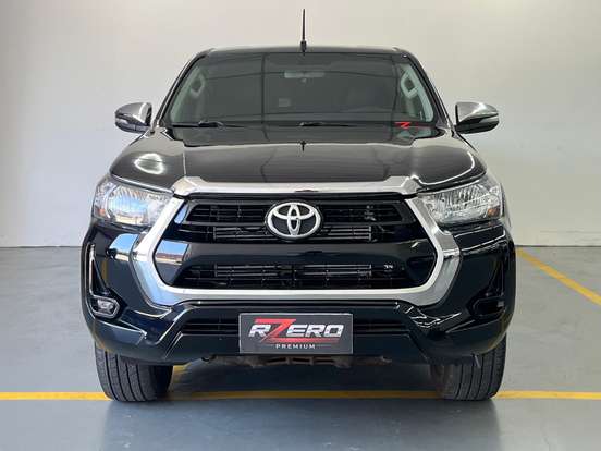 TOYOTA-HILUX-2.8 D-4D TURBO DIESEL CD SR 4X4 AUTOMÁTICO TOYOTA-HILUX-2021