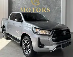 TOYOTA HILUX 2.8 D-4D TURBO DIESEL CD SRV 4X4 AUTOMÁTICO TOYOTA HILUX 2.8 D-4D TURBO DIESEL CD SRV 4X4 AUTOMÁTICO