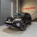 TOYOTA HILUX SW4 2.8 SRX DIAMOND 4X4 7 LUGARES 16V TURBO INTERCOOLER DIESEL 4P AUTOMÁTICO TOYOTA HILUX SW4 2.8 SRX DIAMOND 4X4 7 LUGARES 16V TURBO INTERCOOLER DIESEL 4P AUTOMÁTICO
