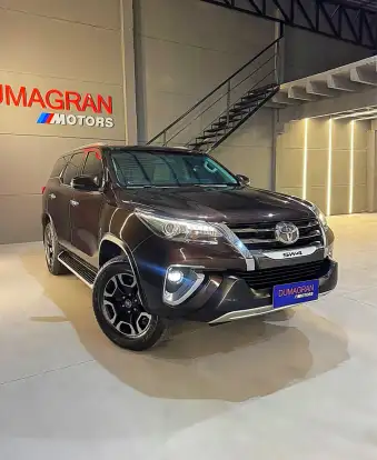 TOYOTA-HILUX SW4-2018