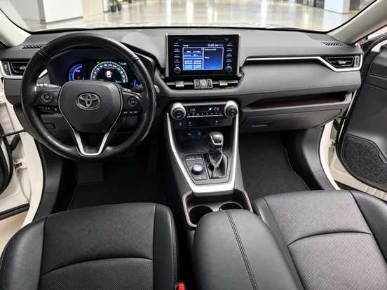 TOYOTA-RAV4-2019
