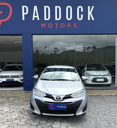TOYOTA-YARIS-2020