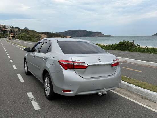 TOYOTA-COROLLA-1.8 GLI 16V FLEX 4P AUTOMÁTICO TOYOTA-COROLLA-2016