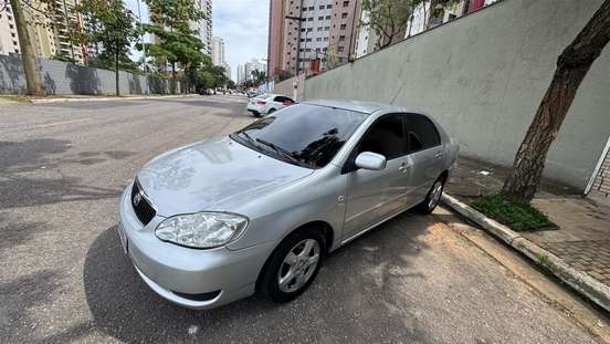 TOYOTA-COROLLA-2005