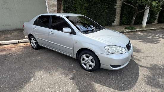 TOYOTA-COROLLA-2005