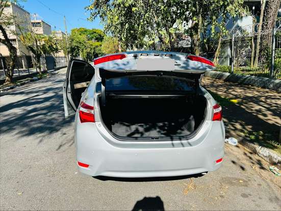 TOYOTA-COROLLA-2014