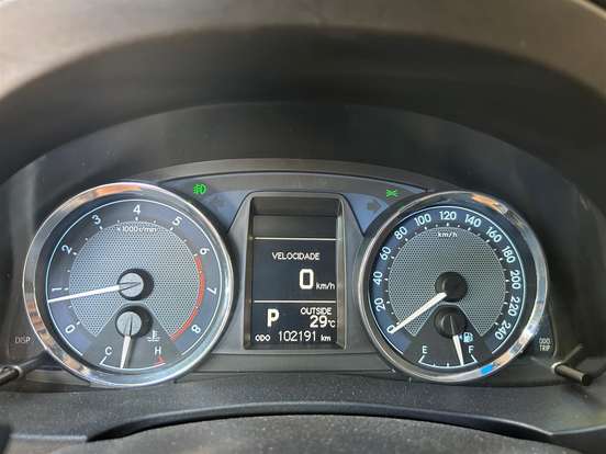 TOYOTA-COROLLA-2014