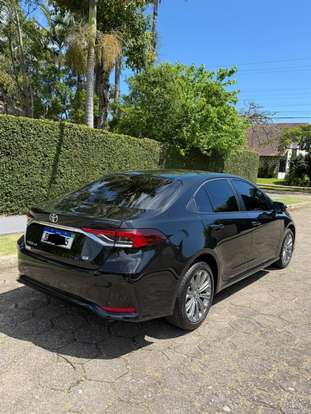 TOYOTA-COROLLA-2021