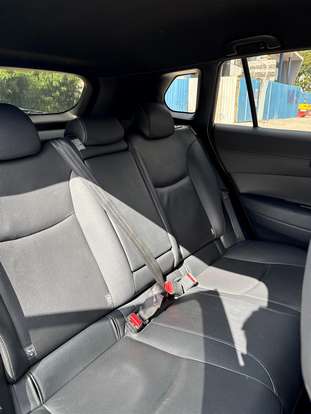 TOYOTA-COROLLA CROSS-2023
