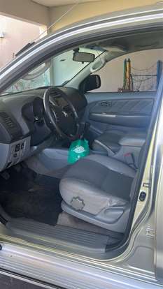 TOYOTA-HILUX-2010