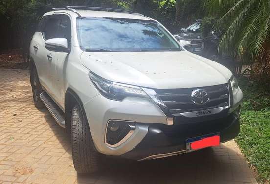TOYOTA-HILUX SW4-2016