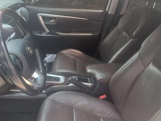 TOYOTA-HILUX SW4-2.8 SRX 4X4 16V TURBO INTERCOOLER DIESEL 4P AUTOMÁTICO TOYOTA-HILUX SW4-2016