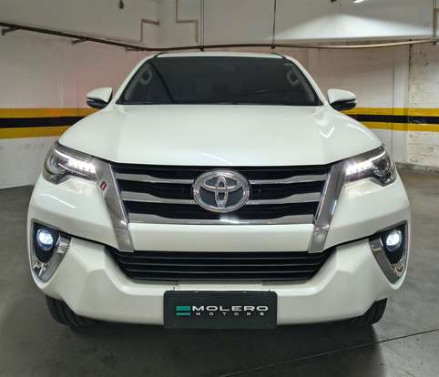 TOYOTA-HILUX SW4-2018