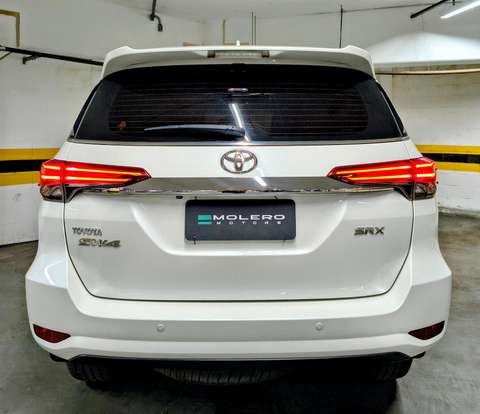 TOYOTA-HILUX SW4-2018