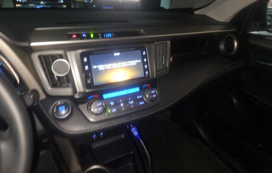 TOYOTA-RAV4-2015