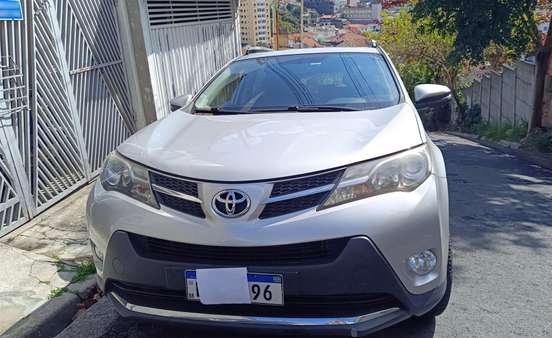 TOYOTA-RAV4-2014