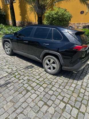 TOYOTA-RAV4-2019