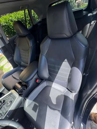 TOYOTA-RAV4-2019