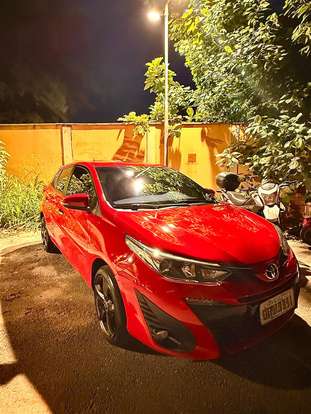 TOYOTA-YARIS-2018