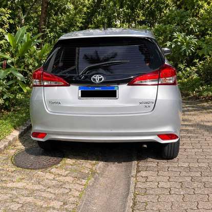 TOYOTA-YARIS-2018