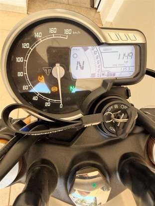 TRIUMPH-SPEED 400-2025