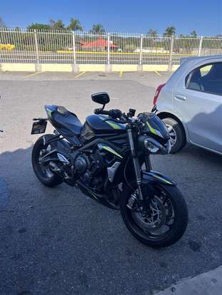 TRIUMPH-STREET TRIPLE 765 RS-2020