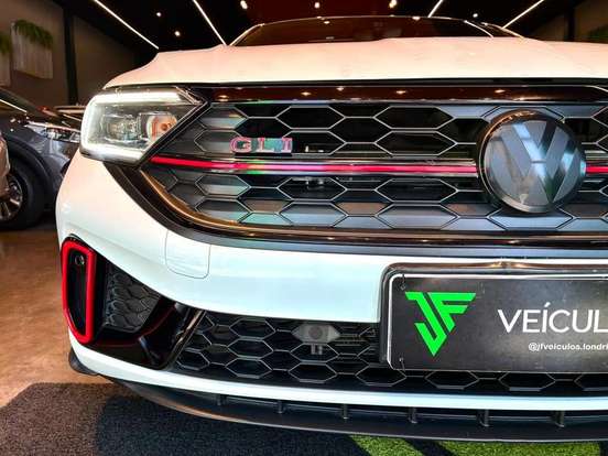 VOLKSWAGEN-JETTA-2022