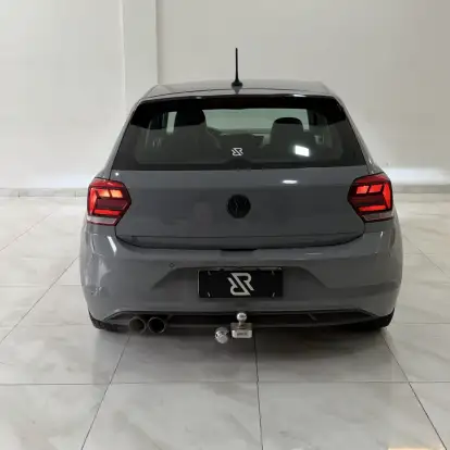 VOLKSWAGEN-POLO-2019