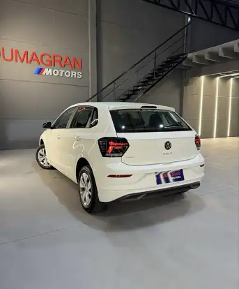 VOLKSWAGEN-POLO-2023